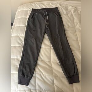FIGS Graphite Small Jogger Pants
